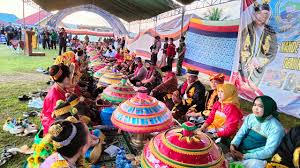 Keterangan Foto: Pemerintah Kabupaten (Pemkab) Buton Tengah (Buteng) menyiapkan 1000 Talang untuk acara Kande - kandea (detikNews/Nanda. N)